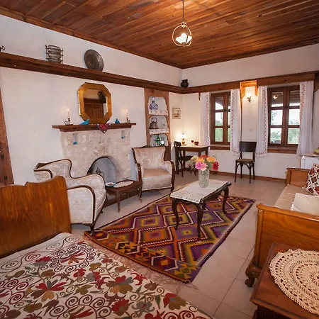 Hoyran Wedre Country 4* دافازلار